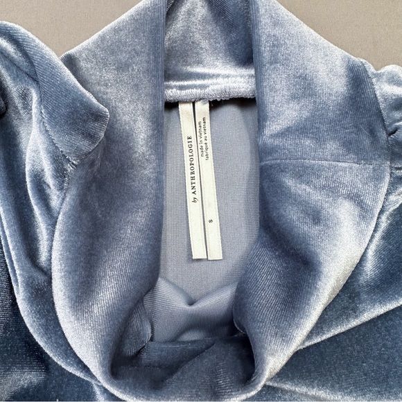 Anthropologie blue velvet mock neck velvet top, S. - Picture 8 of 8